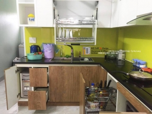 Thiết kế tủ bếp nhựa Picomat cánh phủ Laminate kết hợp Acrylic